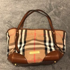 Burberry bag/purse
